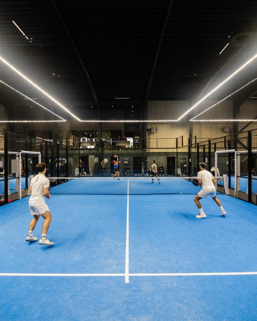 the padel club espergaerd perimeter halo lighting